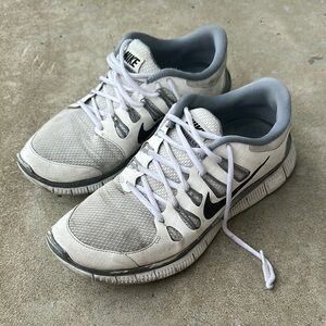 Nike free 5.0 men’s tennis shoes size 9.5